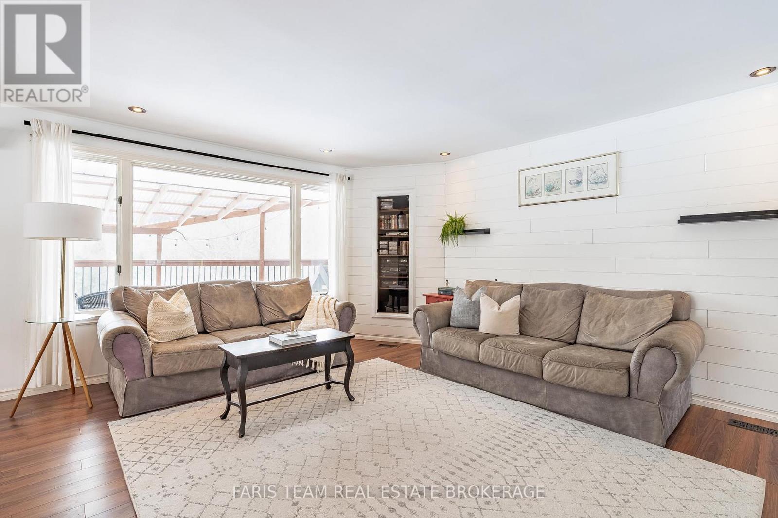 1520 Rosemount Road, Tay, Ontario  L0K 2C0 - Photo 12 - S12934686