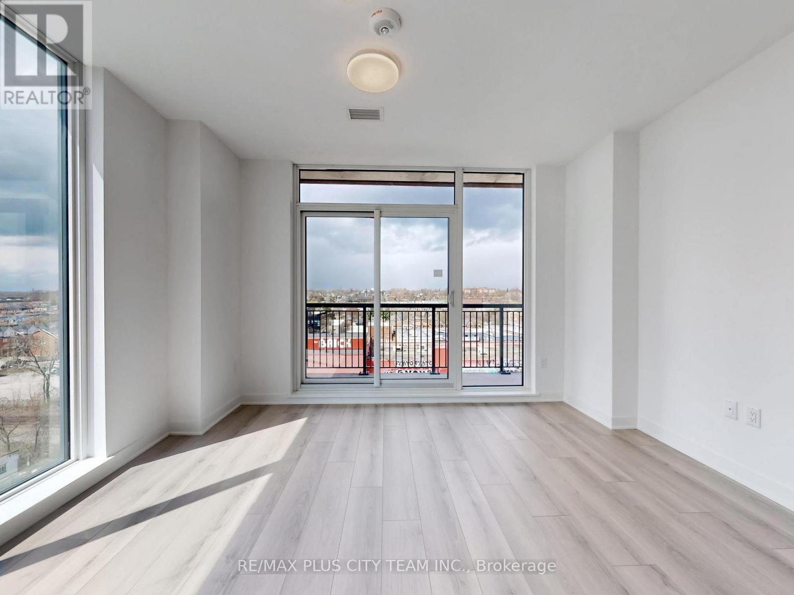 714 - 1185 Dupont Street, Toronto, Ontario  M6H 0G5 - Photo 7 - W13013394