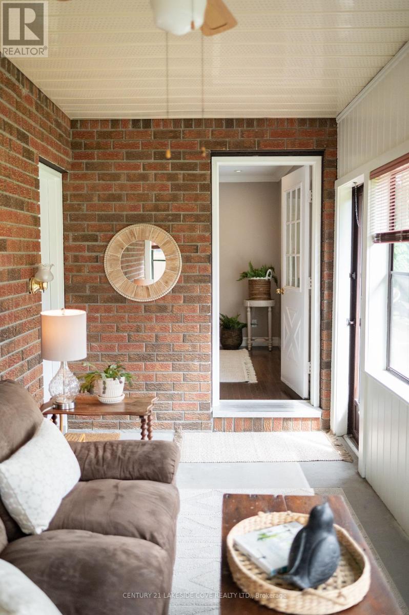 27 Thicketwood Place, Ramara (Brechin), Ontario  L0K 1B0 - Photo 14 - S13020894