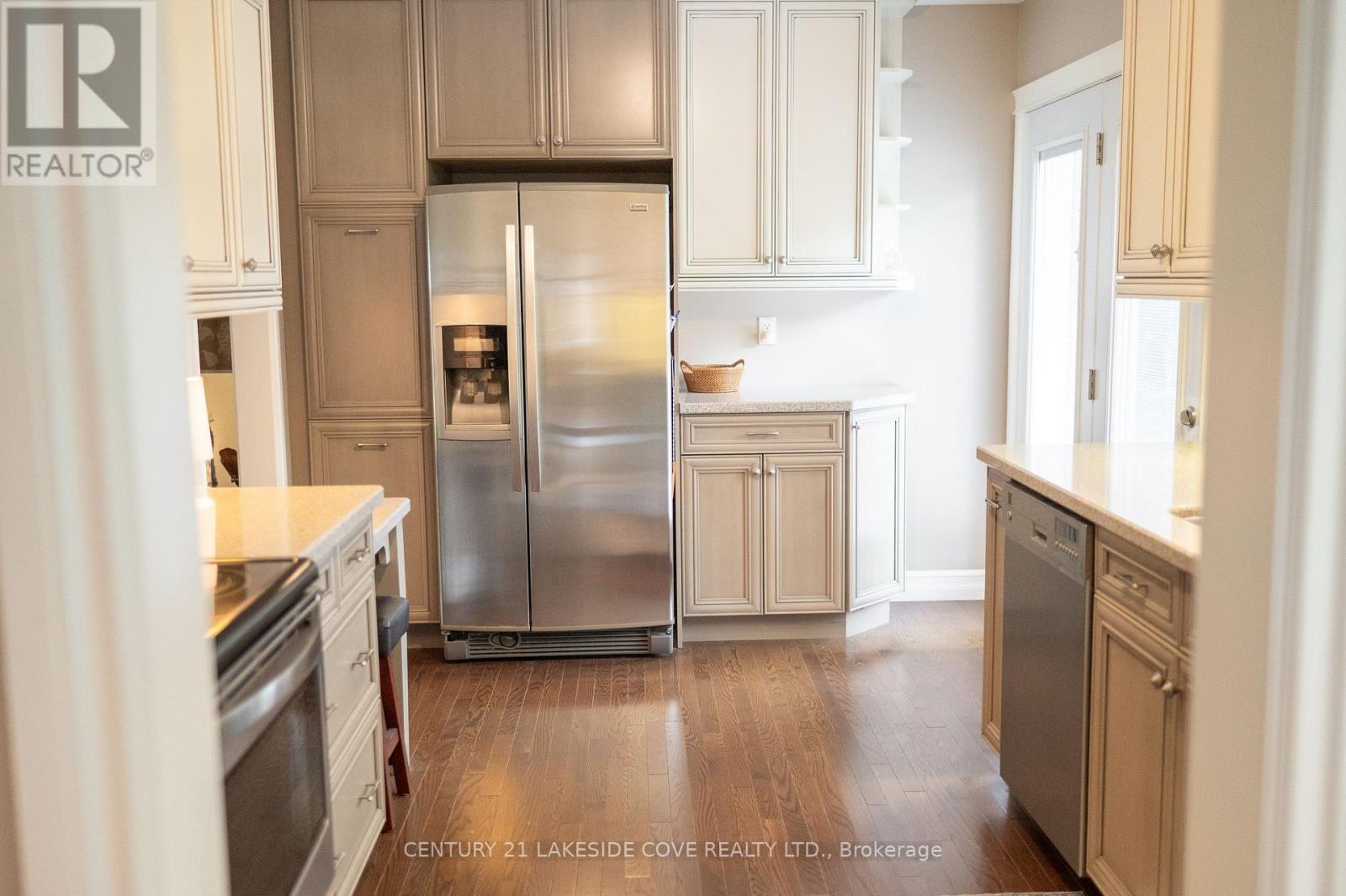 27 Thicketwood Place, Ramara (Brechin), Ontario  L0K 1B0 - Photo 8 - S13020894