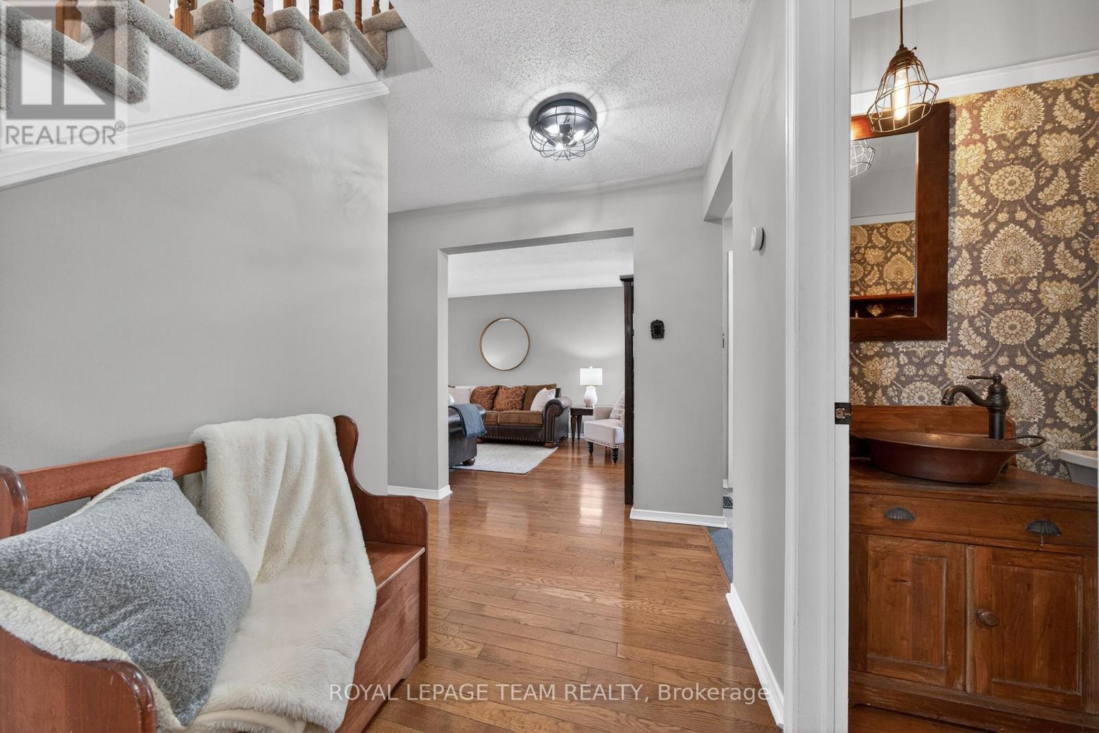 151 Equestrian Drive, Ottawa, Ontario  K2M 2C1 - Photo 8 - X13020586