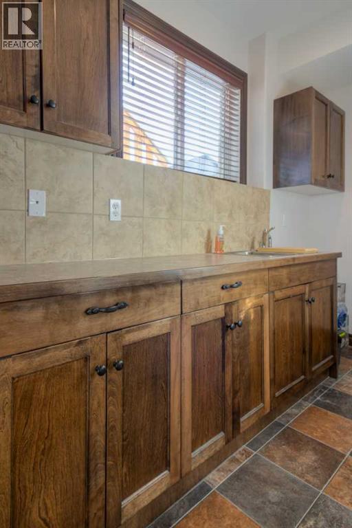 380 Grizzly Crescent N, Lethbridge, Alberta  T1H 4E6 - Photo 38 - A2281077