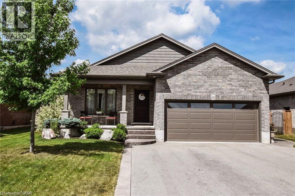 295 COURTLAND Street, Delhi, Ontario