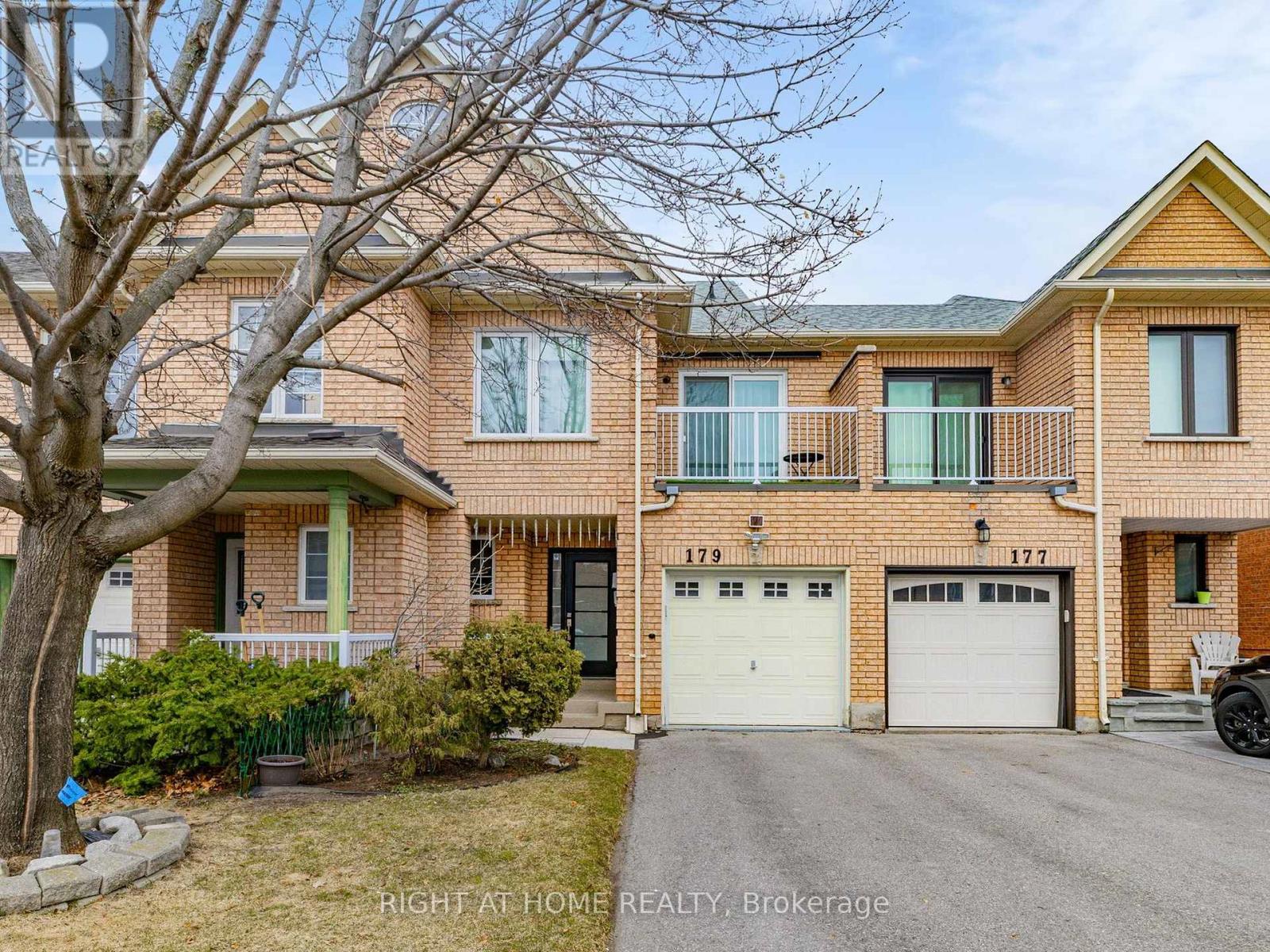 179 Vanguard Road, Vaughan, Ontario  L4K 5G8 - Photo 2 - N12998492