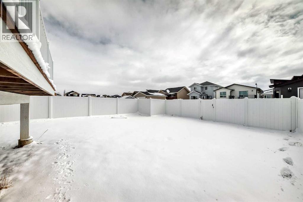 99 Livingston Close, Red Deer, Alberta  T4R 0J9 - Photo 24 - A2301335