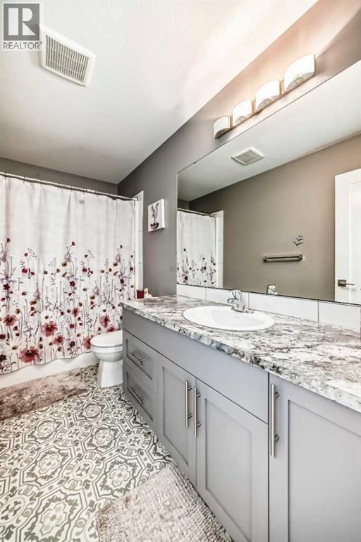 99 Livingston Close, Red Deer, Alberta  T4R 0J9 - Photo 19 - A2301335