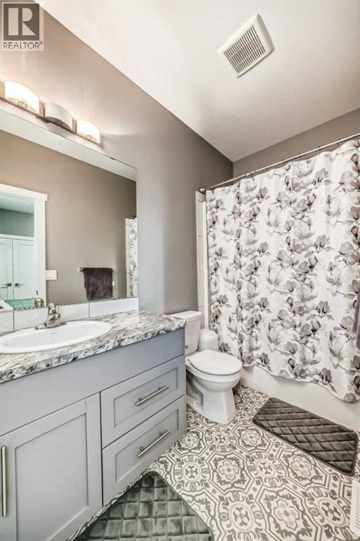 99 Livingston Close, Red Deer, Alberta  T4R 0J9 - Photo 14 - A2301335