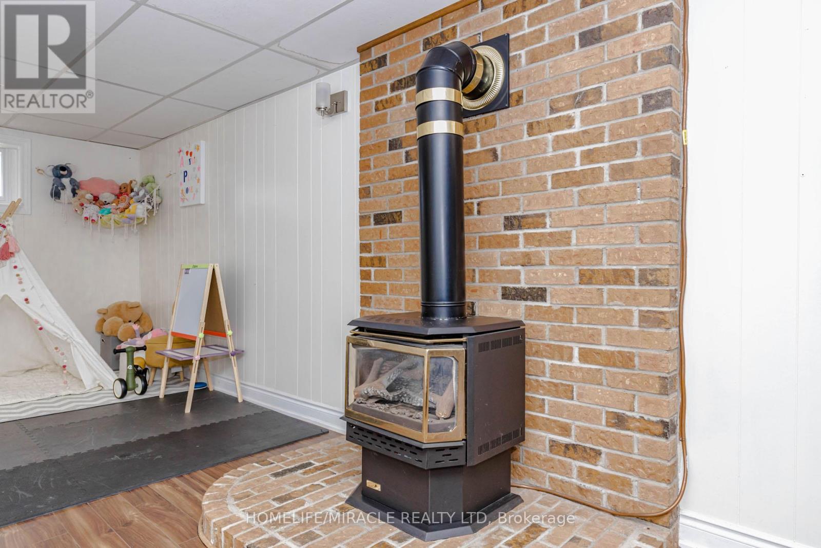 403 Delrex Boulevard, Halton Hills, Ontario  L7G 4H8 - Photo 33 - W13020282