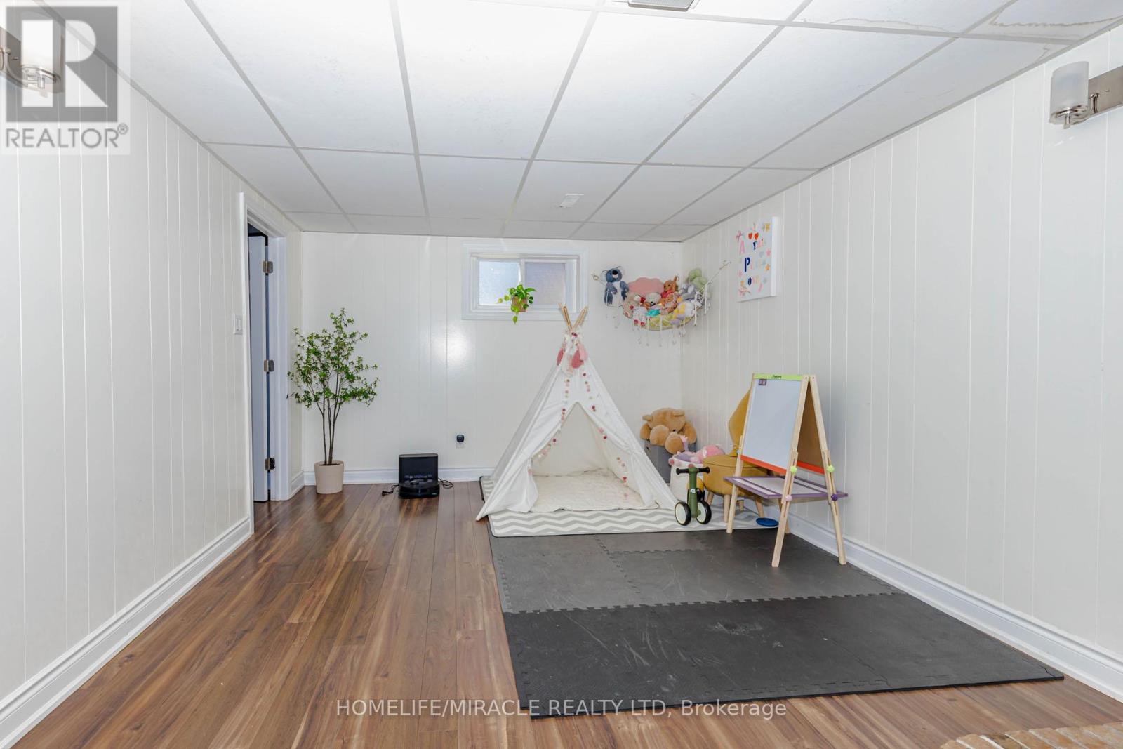 403 Delrex Boulevard, Halton Hills, Ontario  L7G 4H8 - Photo 35 - W13020282