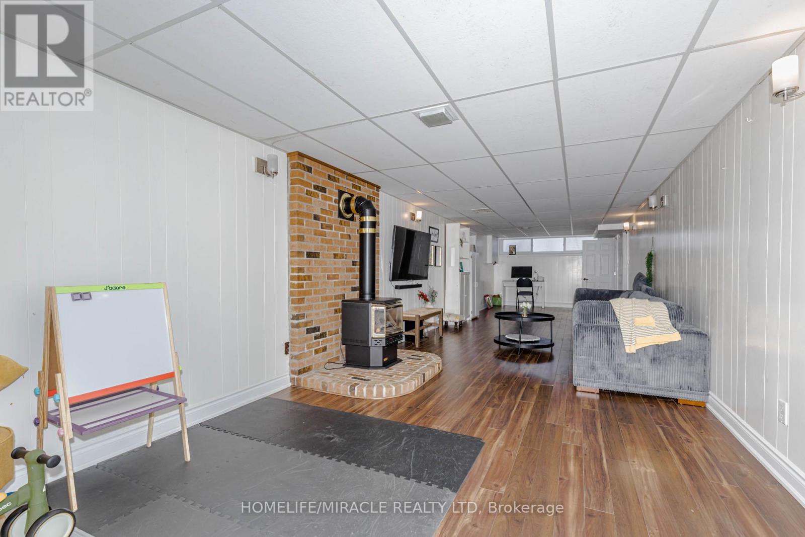 403 Delrex Boulevard, Halton Hills, Ontario  L7G 4H8 - Photo 36 - W13020282