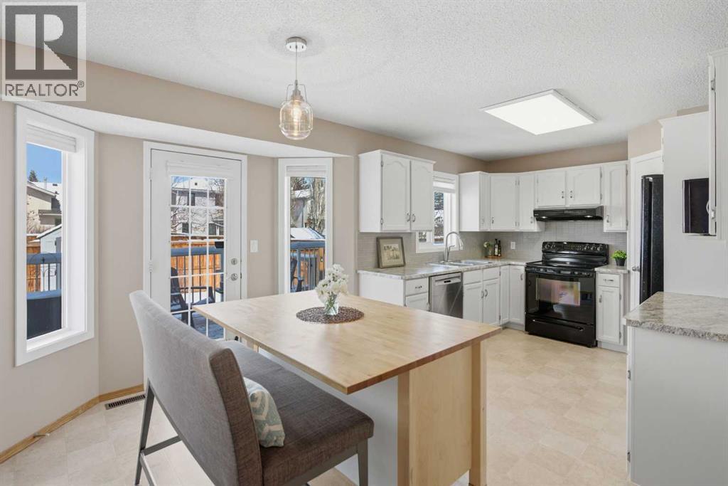 88 Sunmeadows Road Se, Calgary, Alberta  T2X 3H4 - Photo 11 - A2297837