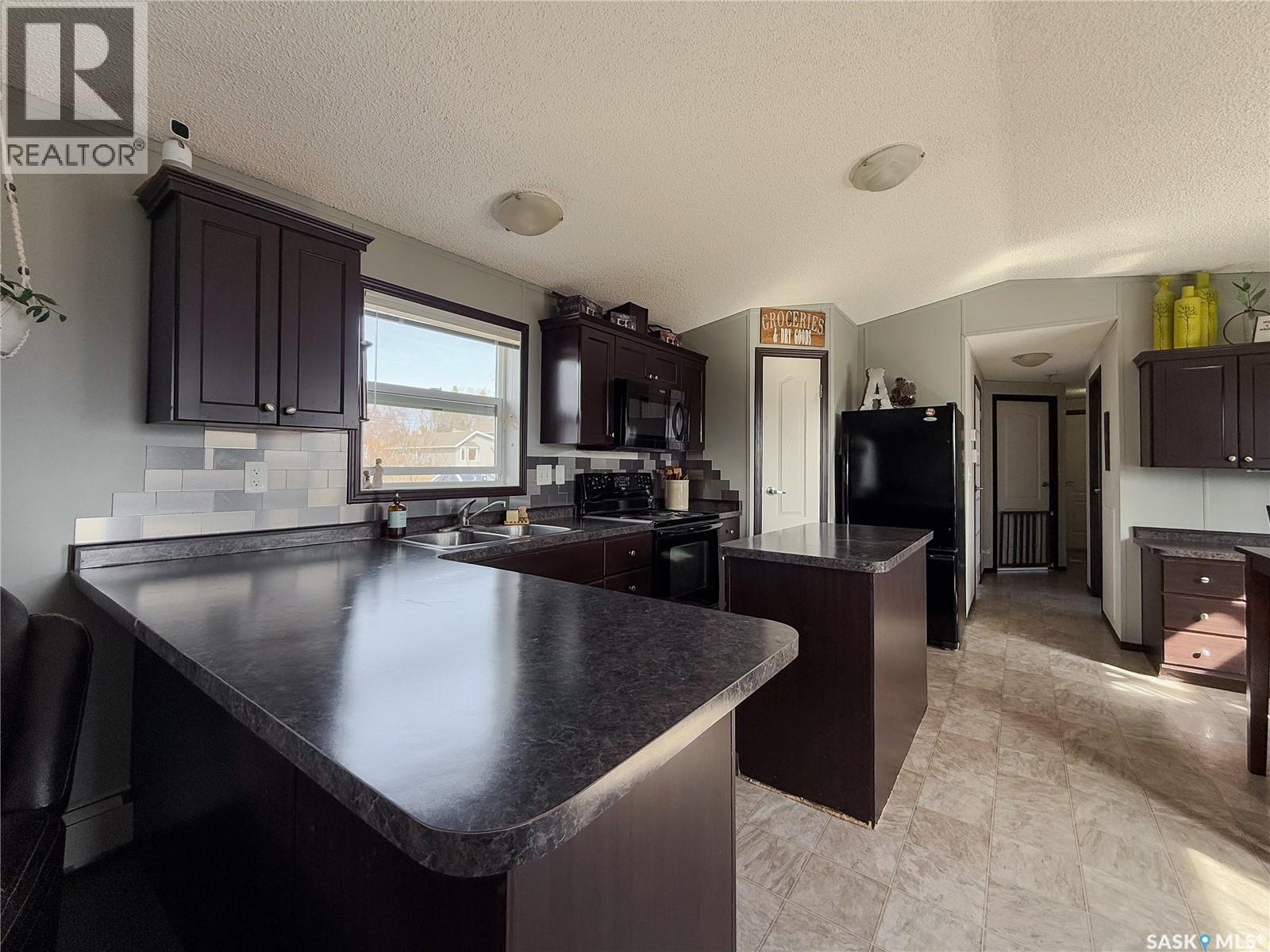 306 2nd Avenue W, Climax, Saskatchewan  S0N 0A7 - Photo 11 - SK033411