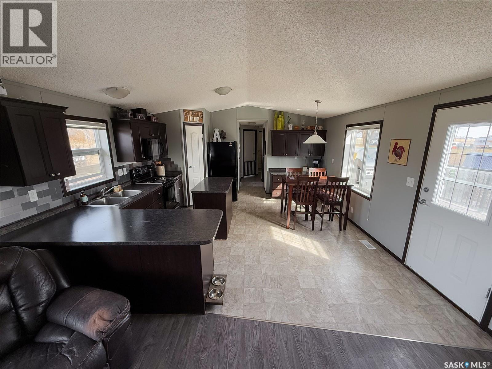 306 2nd Avenue W, Climax, Saskatchewan  S0N 0A7 - Photo 14 - SK033411