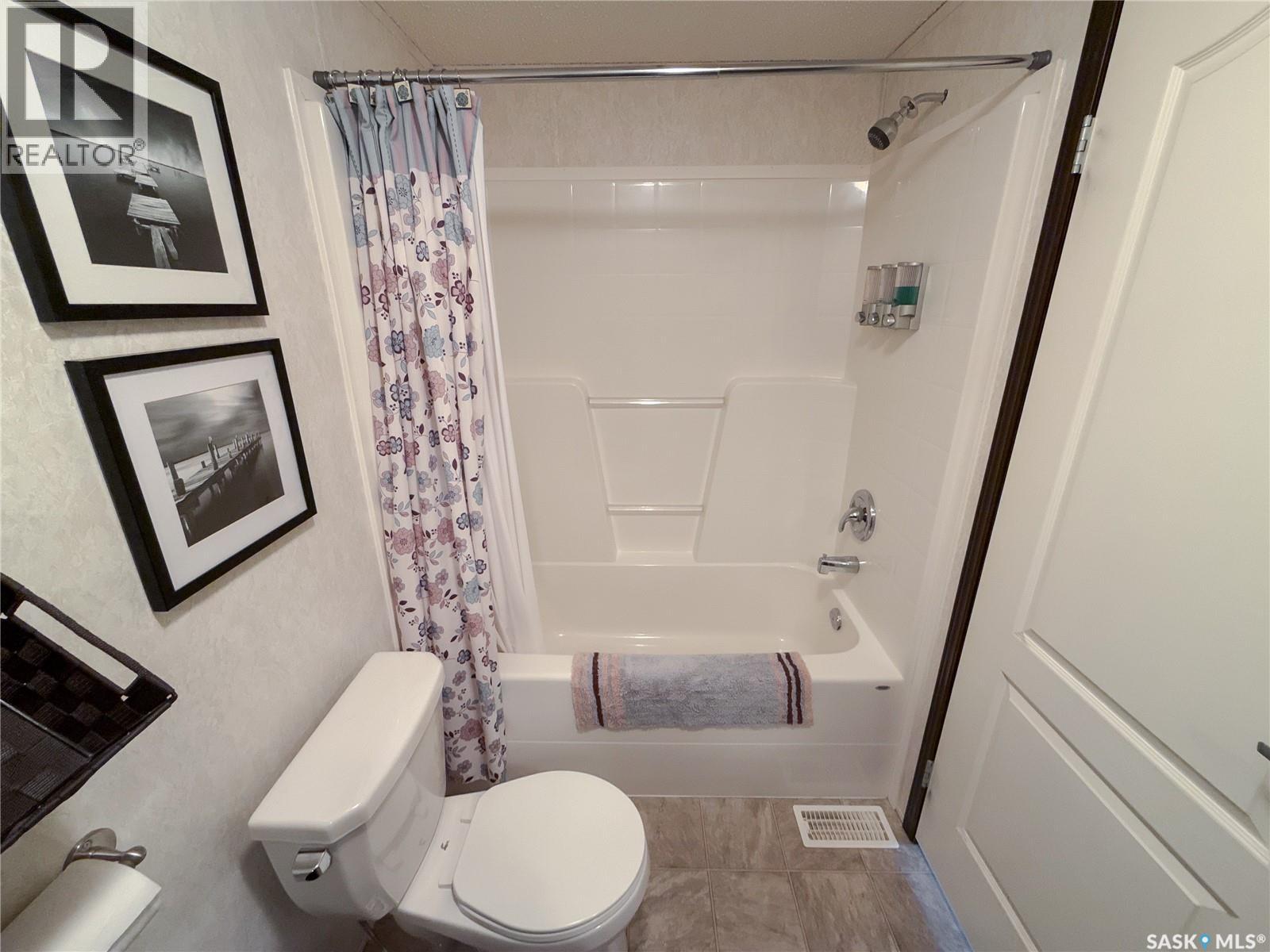 306 2nd Avenue W, Climax, Saskatchewan  S0N 0A7 - Photo 23 - SK033411