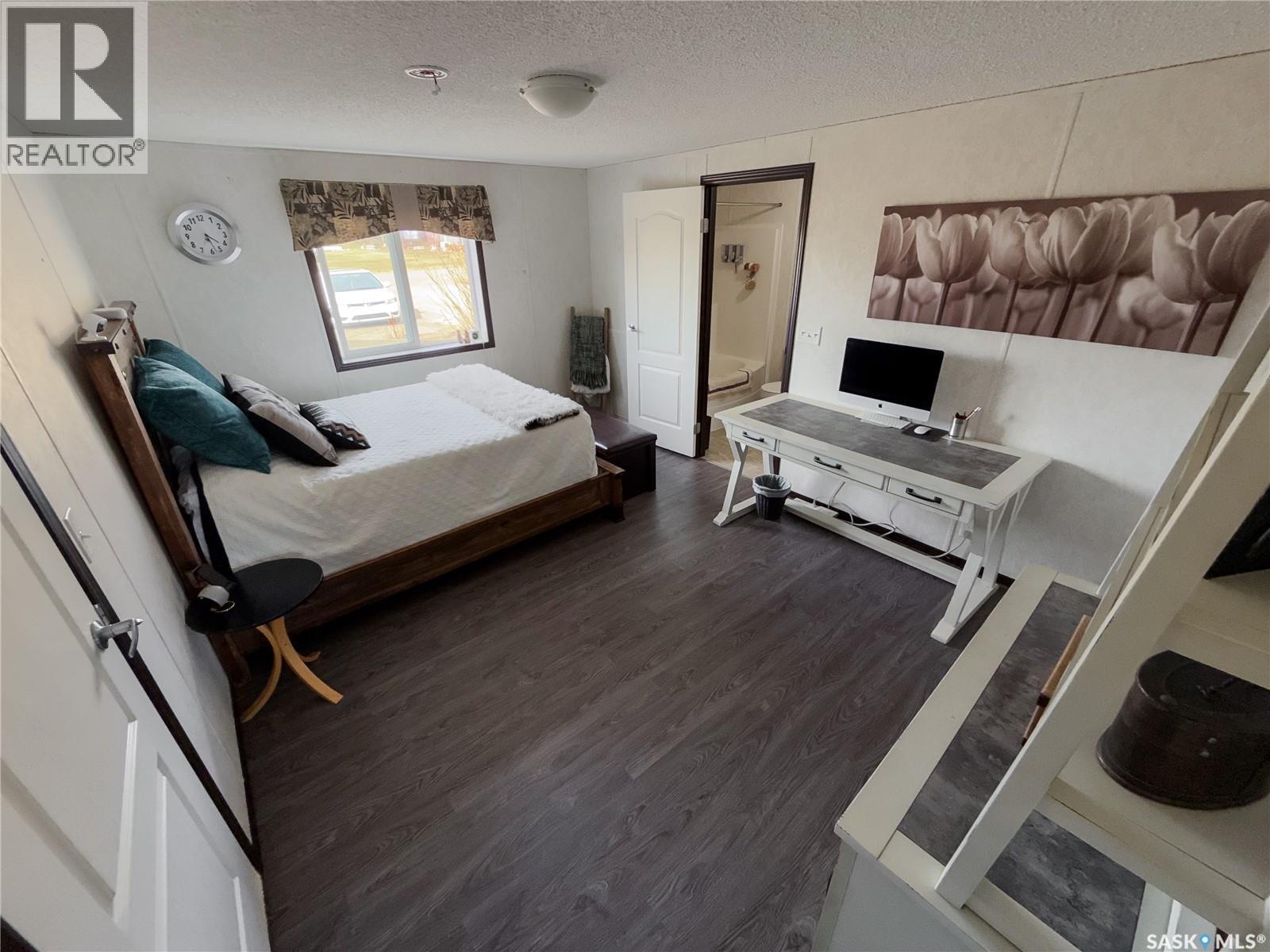 306 2nd Avenue W, Climax, Saskatchewan  S0N 0A7 - Photo 24 - SK033411