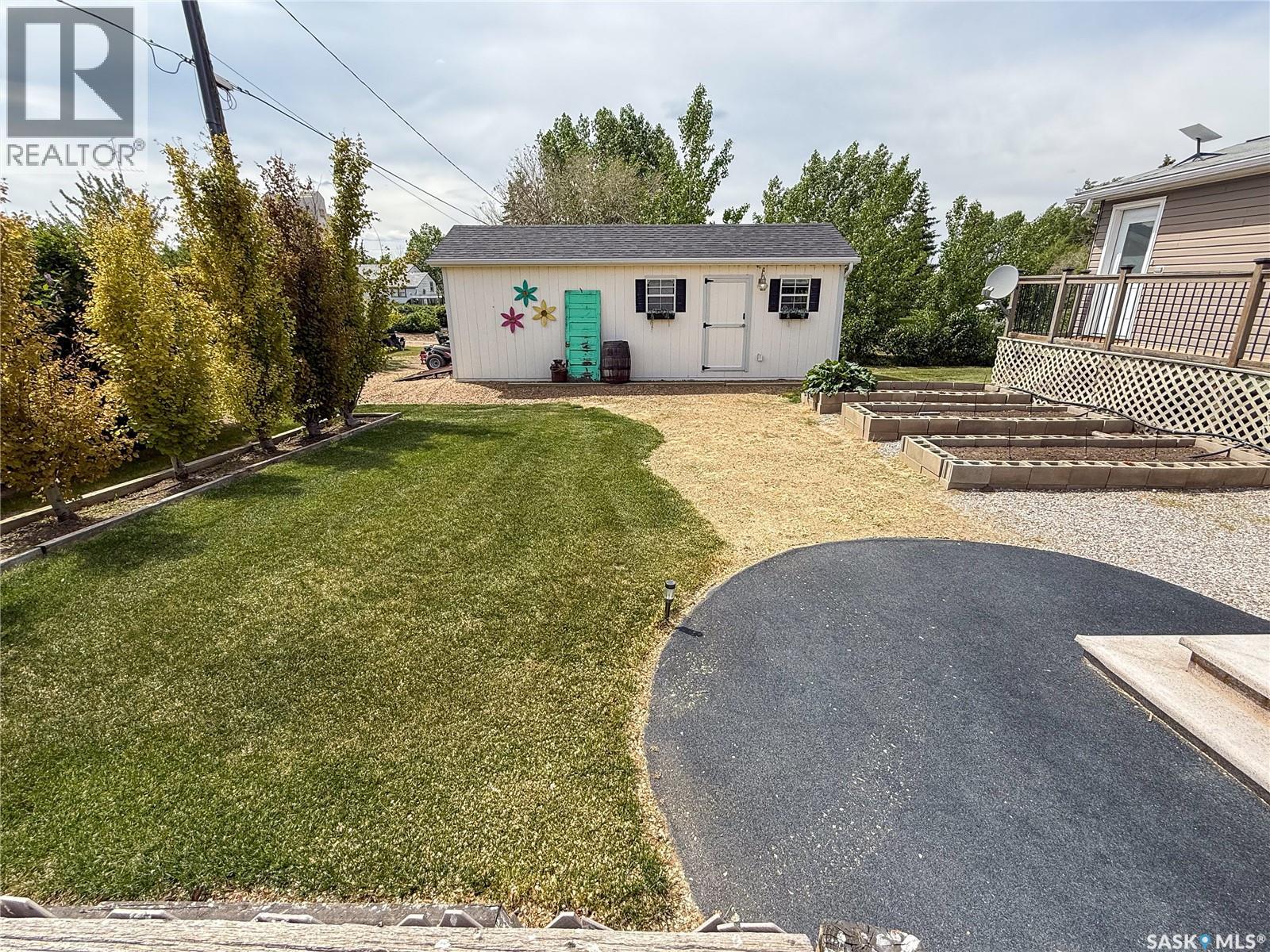 306 2nd Avenue W, Climax, Saskatchewan  S0N 0A7 - Photo 38 - SK033411