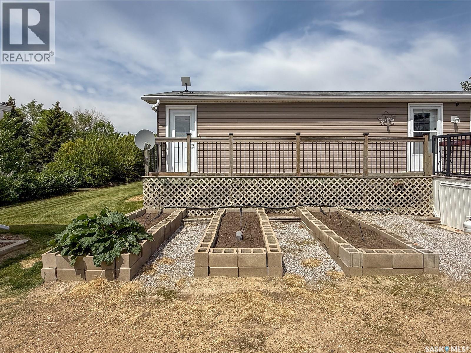 306 2nd Avenue W, Climax, Saskatchewan  S0N 0A7 - Photo 43 - SK033411