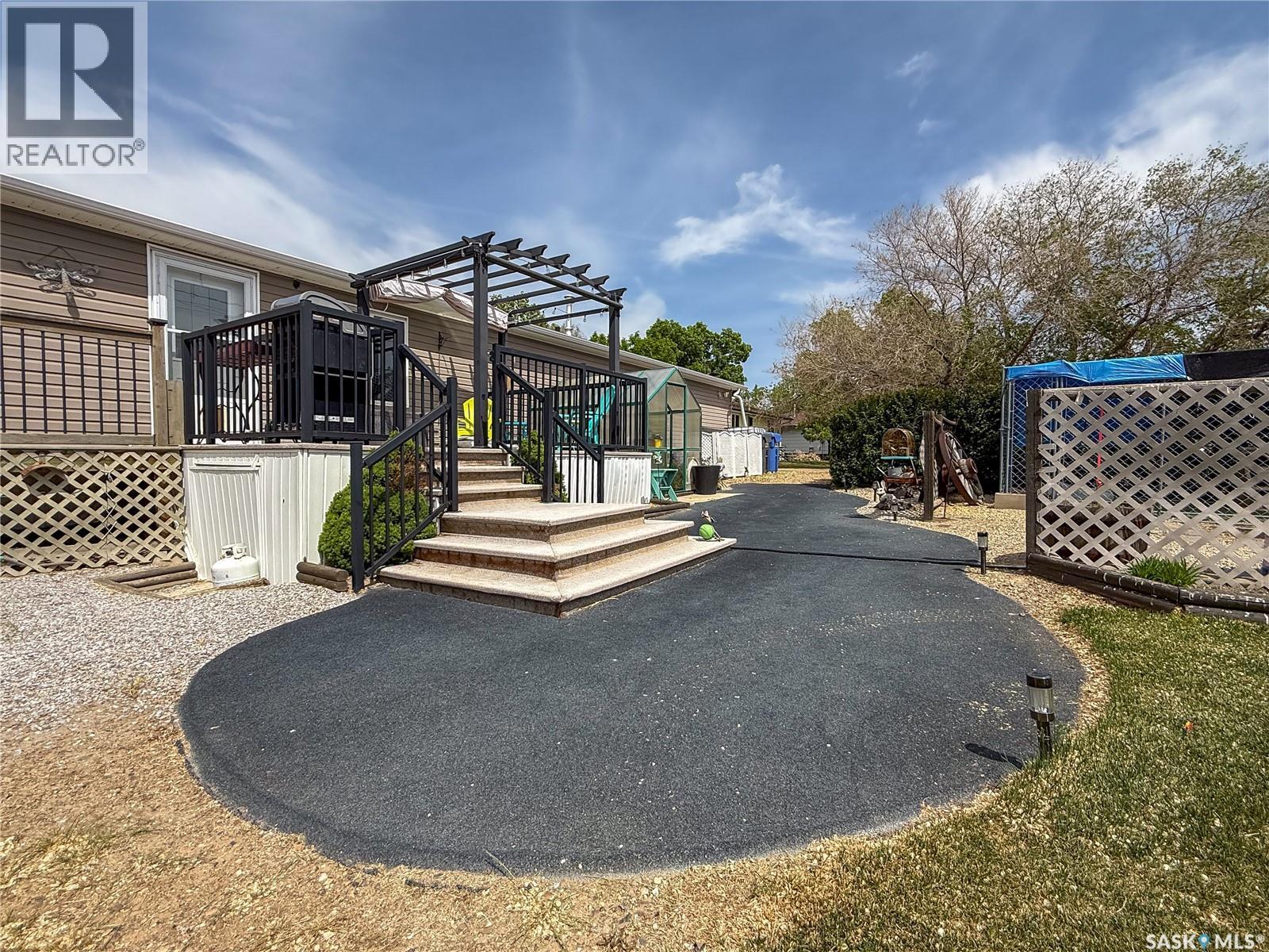 306 2nd Avenue W, Climax, Saskatchewan  S0N 0A7 - Photo 44 - SK033411