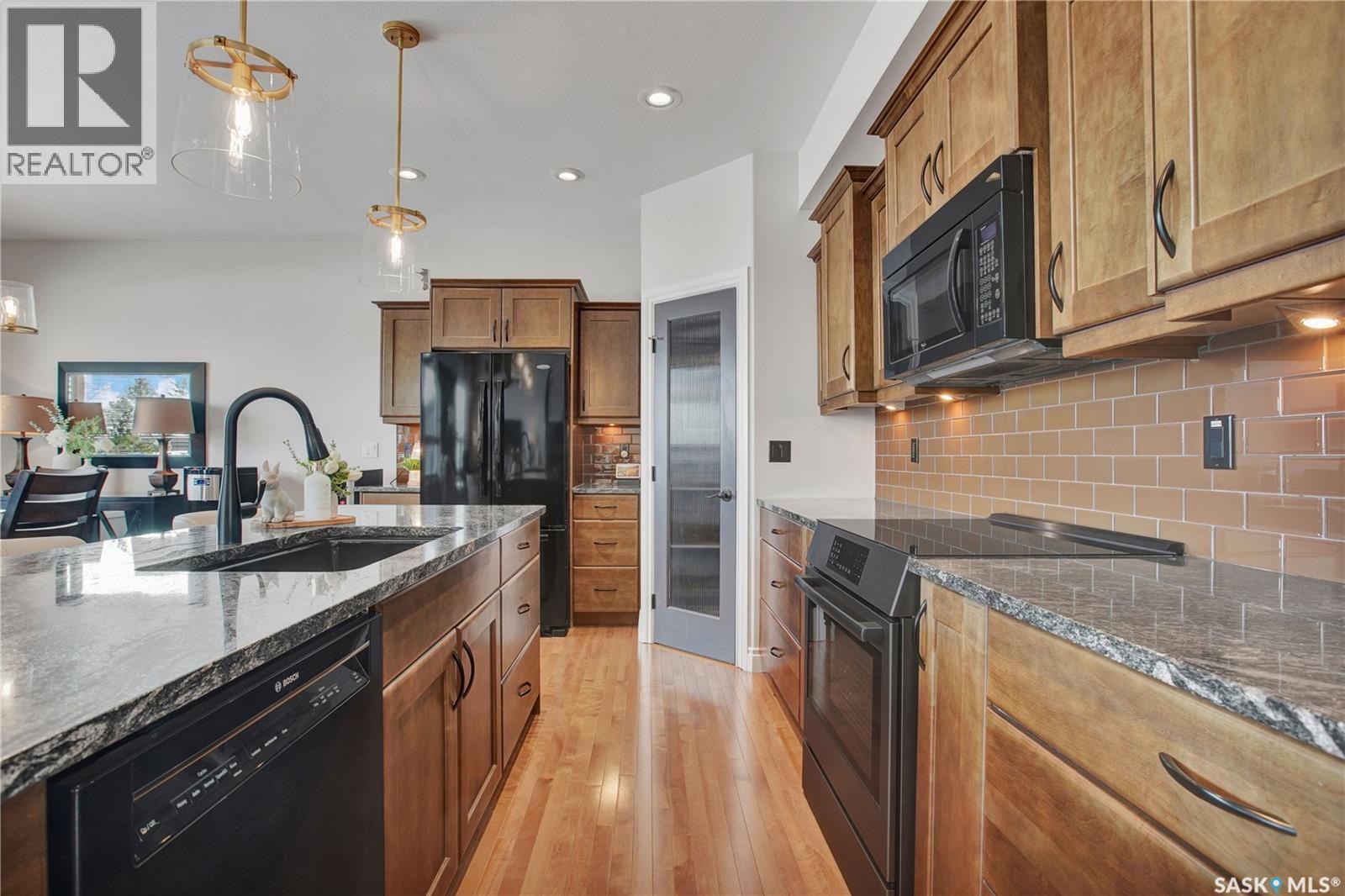 112 Kinsmen Crescent, Martensville, Saskatchewan  S0K 0A2 - Photo 15 - SK033405