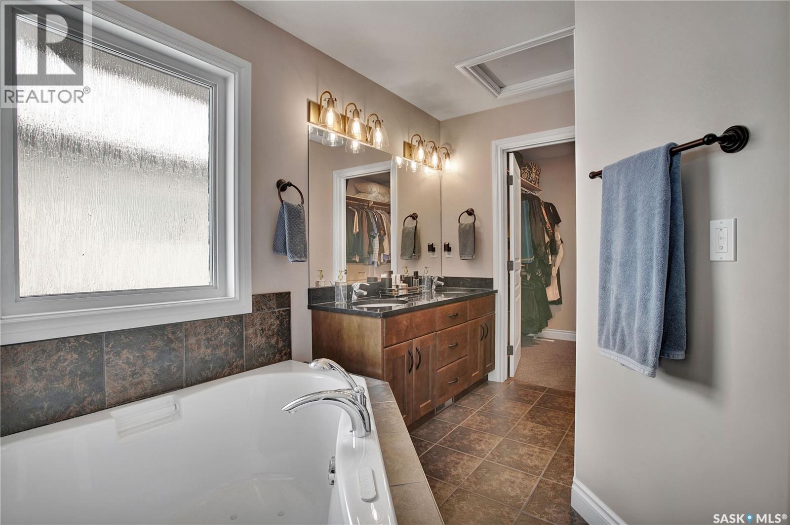 112 Kinsmen Crescent, Martensville, Saskatchewan  S0K 0A2 - Photo 23 - SK033405