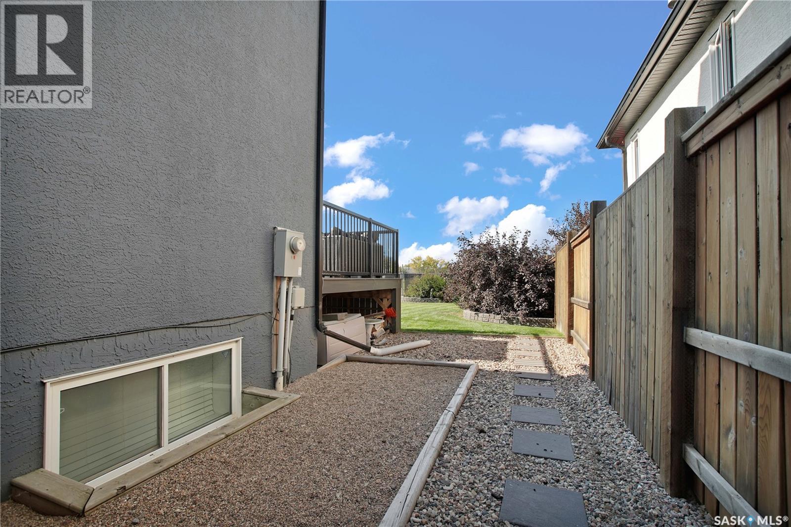 112 Kinsmen Crescent, Martensville, Saskatchewan  S0K 0A2 - Photo 41 - SK033405