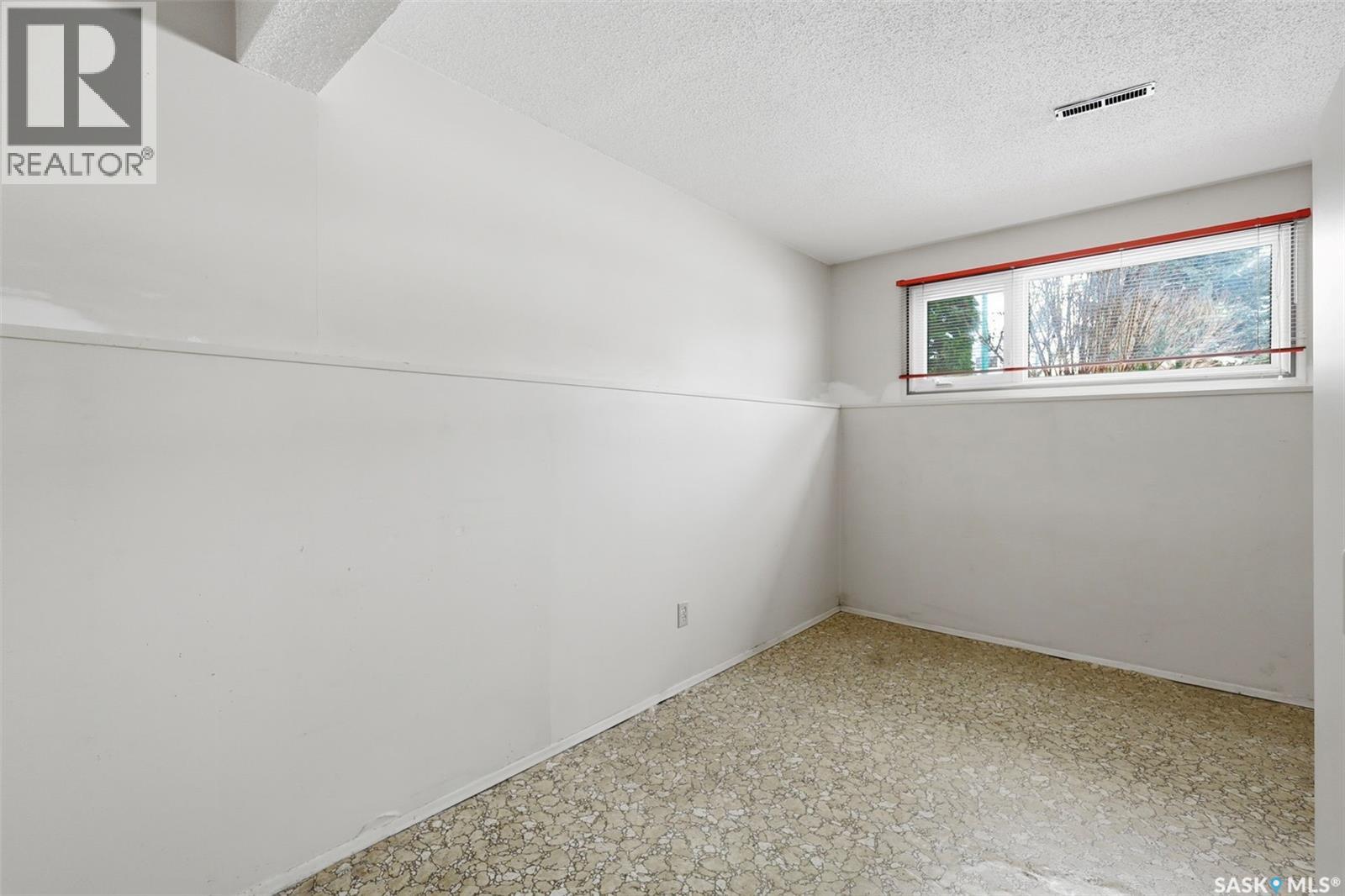 117 Mount Allison Crescent, Saskatoon, Saskatchewan  S7H 4A4 - Photo 25 - SK033398