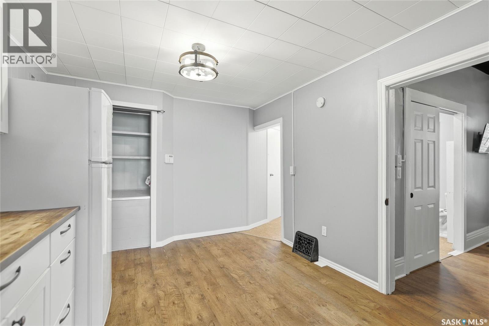 2323 Osler Street, Regina, Saskatchewan  S4P 1X2 - Photo 10 - SK033397