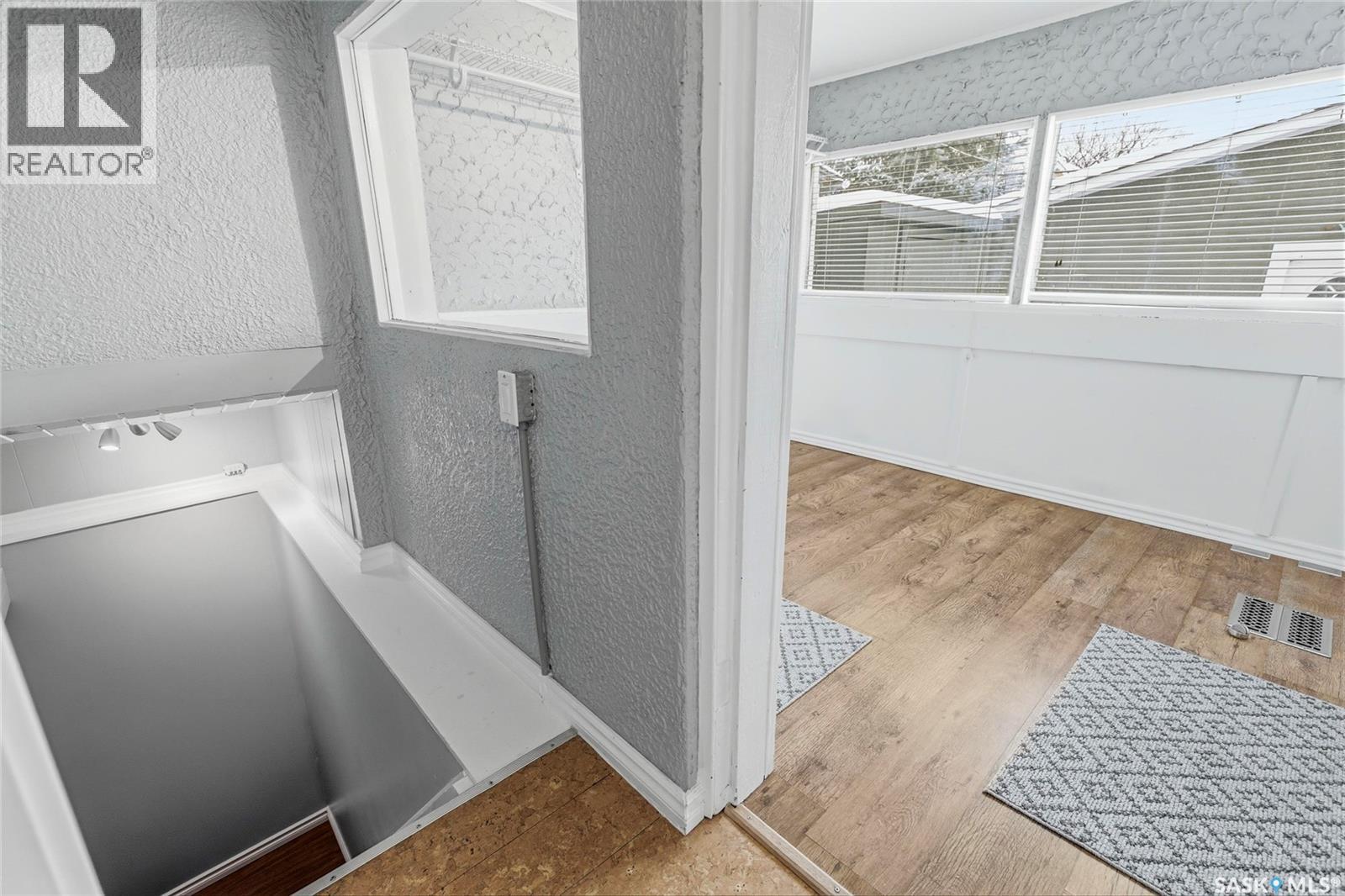 2323 Osler Street, Regina, Saskatchewan  S4P 1X2 - Photo 15 - SK033397