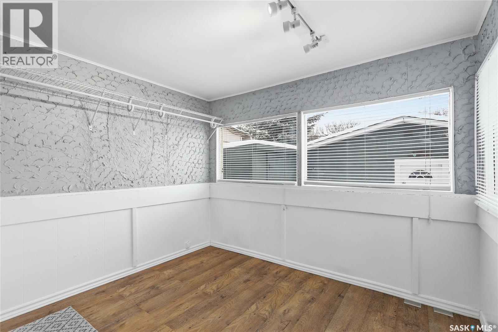 2323 Osler Street, Regina, Saskatchewan  S4P 1X2 - Photo 17 - SK033397