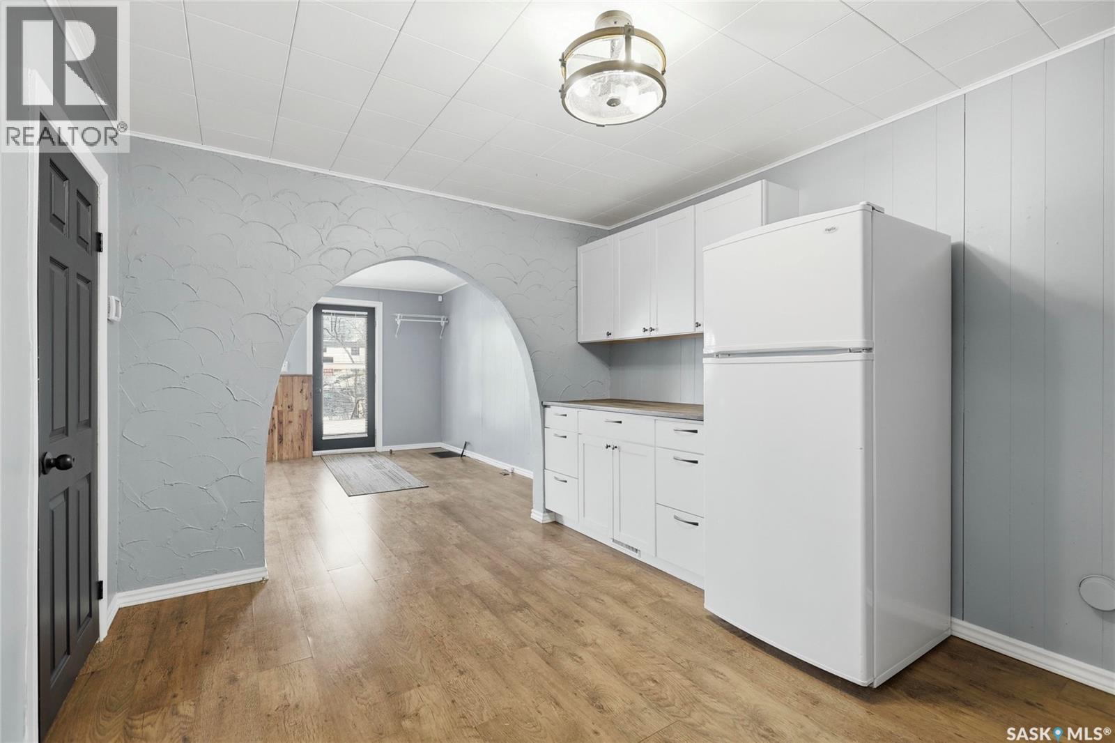 2323 Osler Street, Regina, Saskatchewan  S4P 1X2 - Photo 6 - SK033397