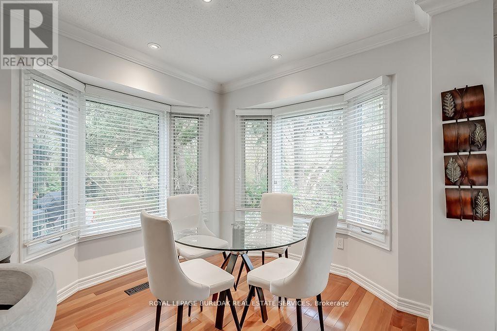 11 - 2065 Sixth Line, Oakville, Ontario  L6H 5R8 - Photo 24 - W13020746