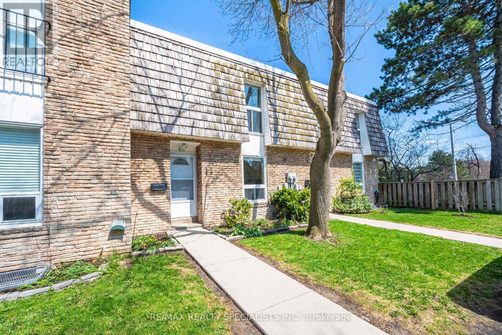 106 - 701 Burnhamthorpe Road, Toronto, Ontario  M9C 2Z6 - Photo 4 - W13020800