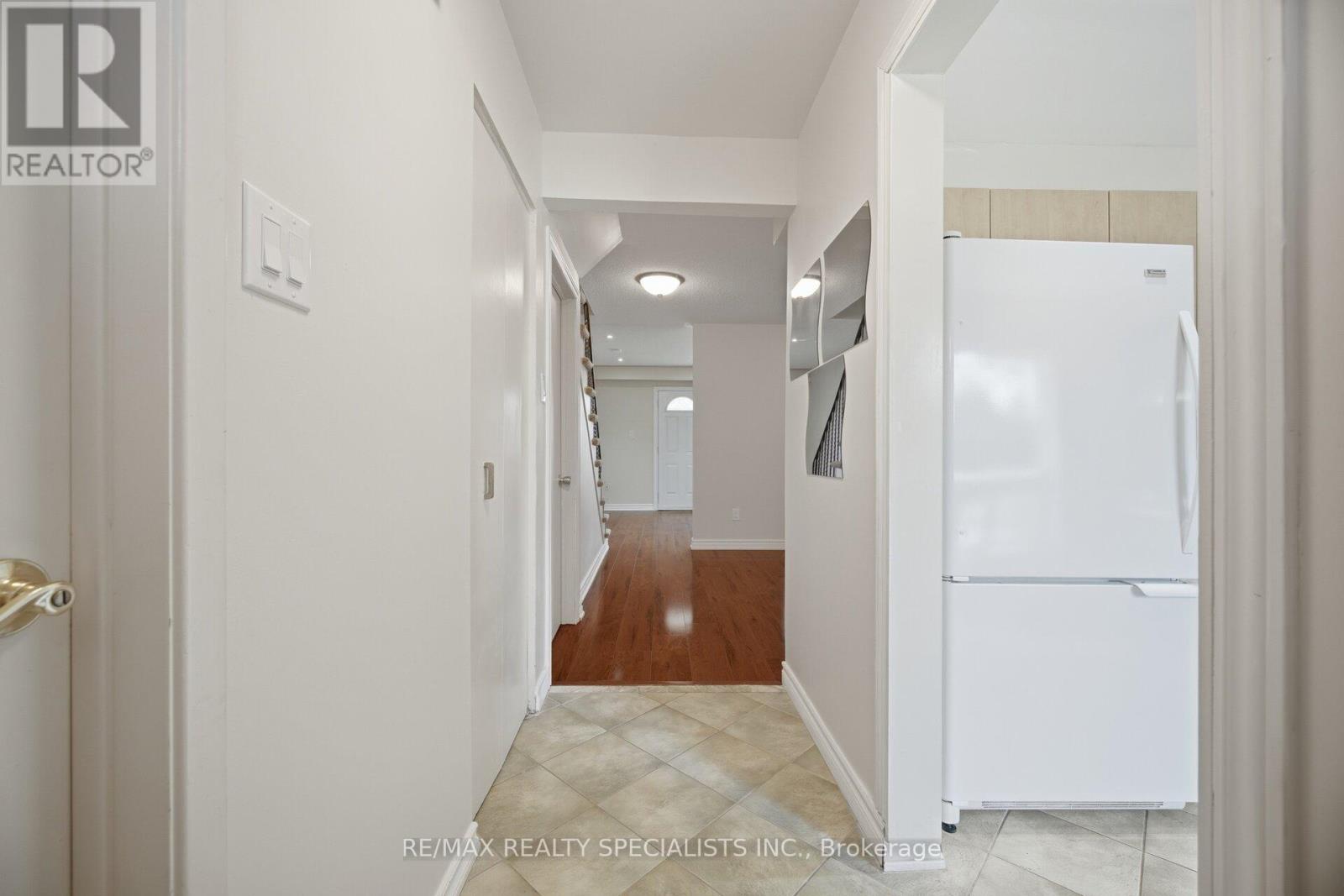 106 - 701 Burnhamthorpe Road, Toronto, Ontario  M9C 2Z6 - Photo 7 - W13020800