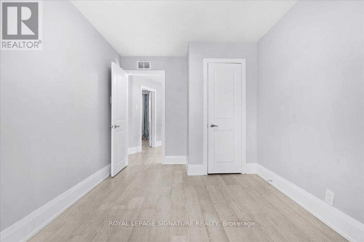 90a Bicknell Avenue, Toronto, Ontario  M6M 4G7 - Photo 13 - W13020838