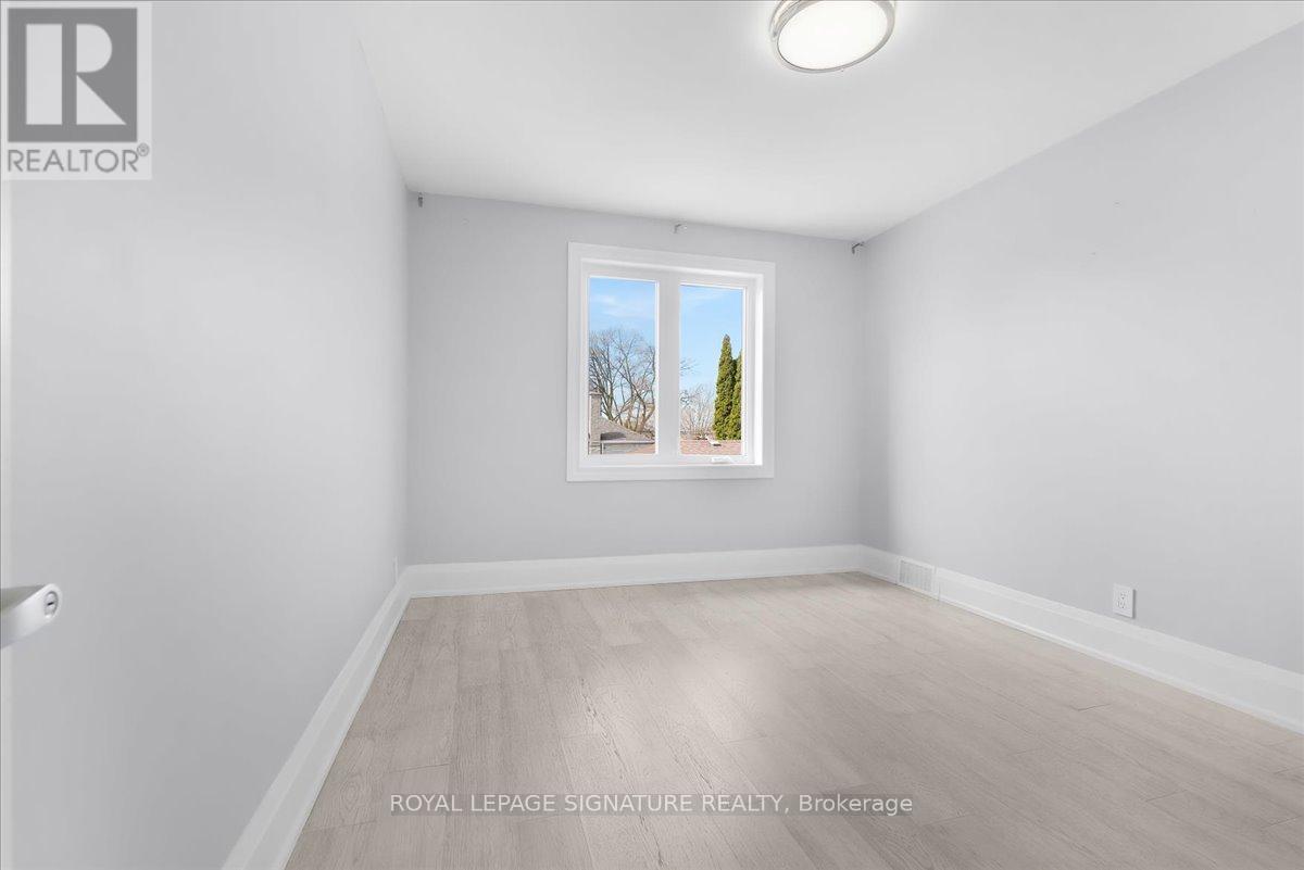 90a Bicknell Avenue, Toronto, Ontario  M6M 4G7 - Photo 15 - W13020838