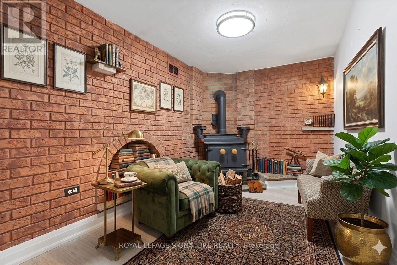 90a Bicknell Avenue, Toronto, Ontario  M6M 4G7 - Photo 20 - W13020838