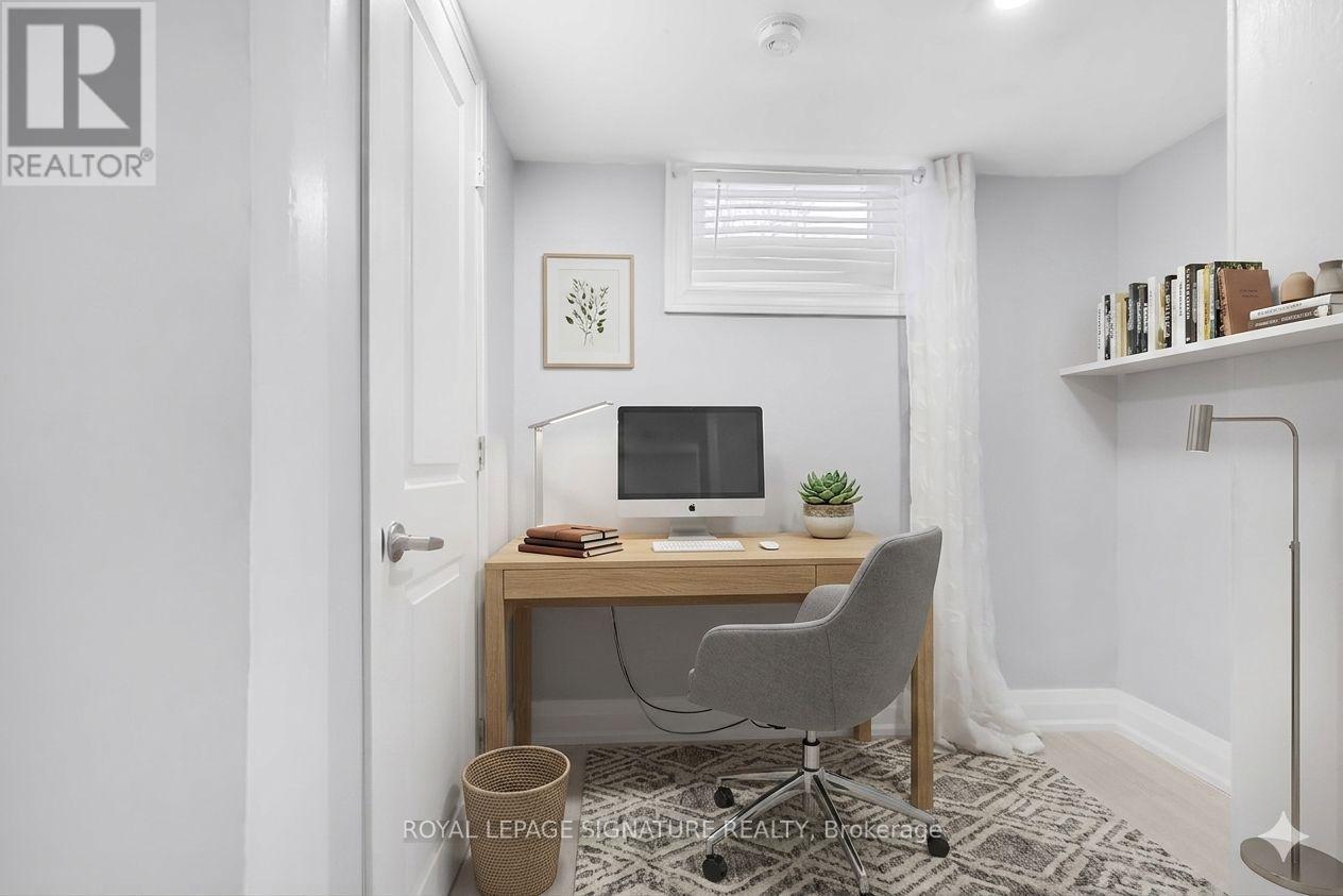 90a Bicknell Avenue, Toronto, Ontario  M6M 4G7 - Photo 24 - W13020838