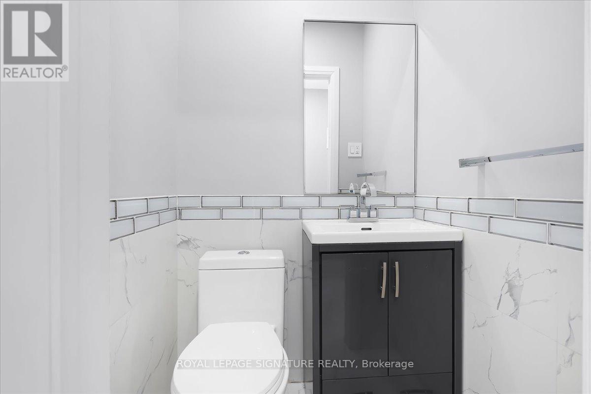 90a Bicknell Avenue, Toronto, Ontario  M6M 4G7 - Photo 9 - W13020838