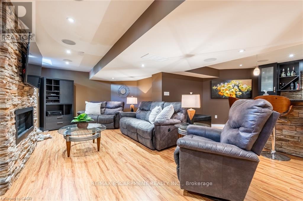 2338 Norland Drive, Burlington, Ontario  L7L 7E6 - Photo 33 - W13020902