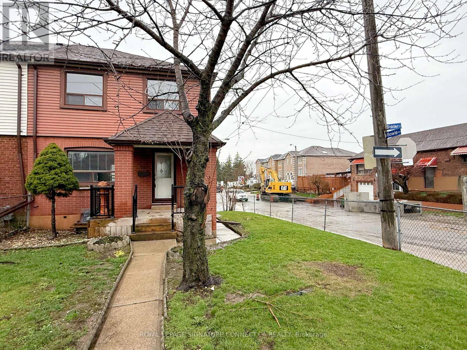 56 Snider Avenue, Toronto, Ontario  M6E 4R9 - Photo 2 - W13020918