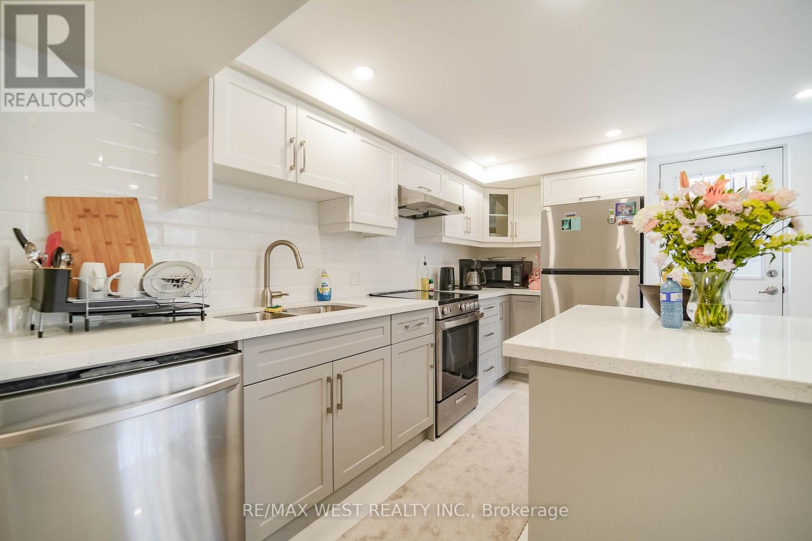 4296 Claypine Rise, Mississauga, Ontario  L4W 2G6 - Photo 14 - W13020932