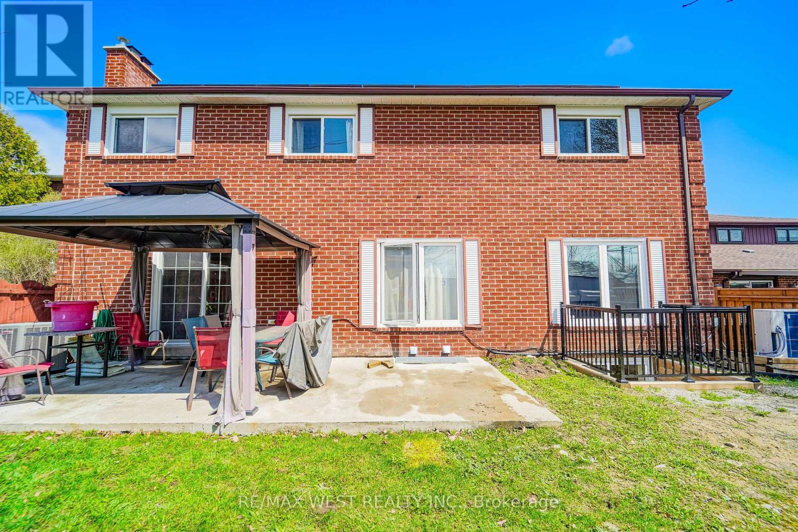 4296 Claypine Rise, Mississauga, Ontario  L4W 2G6 - Photo 23 - W13020932