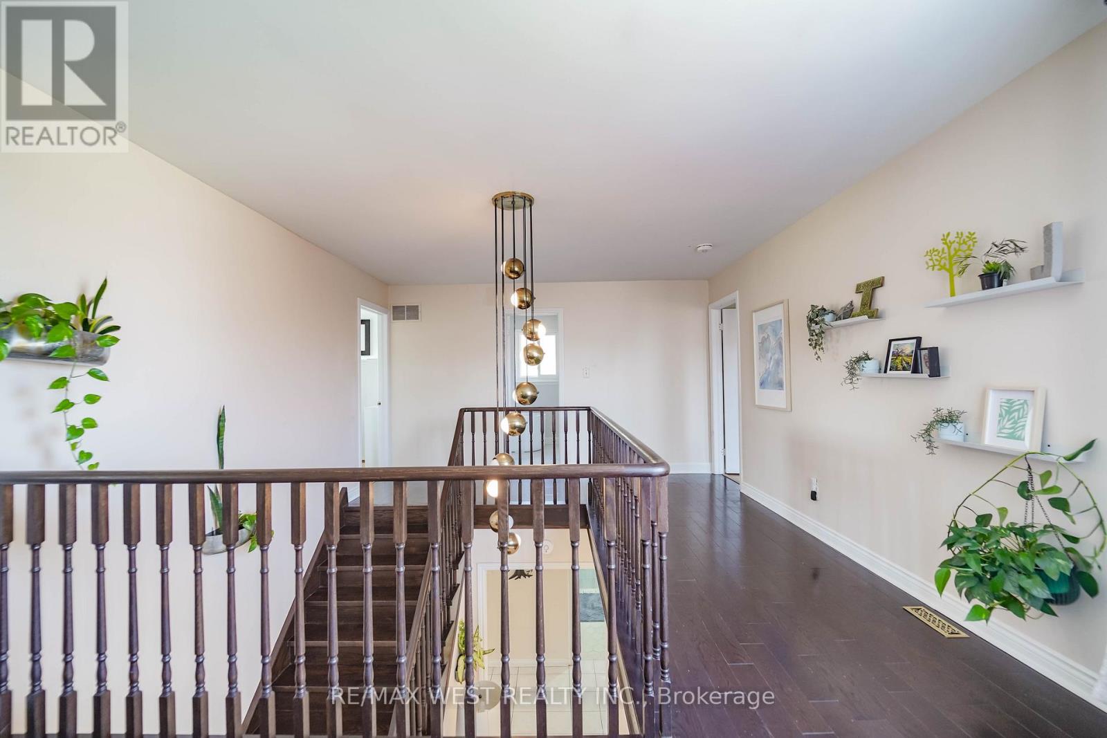 4296 Claypine Rise, Mississauga, Ontario  L4W 2G6 - Photo 8 - W13020932