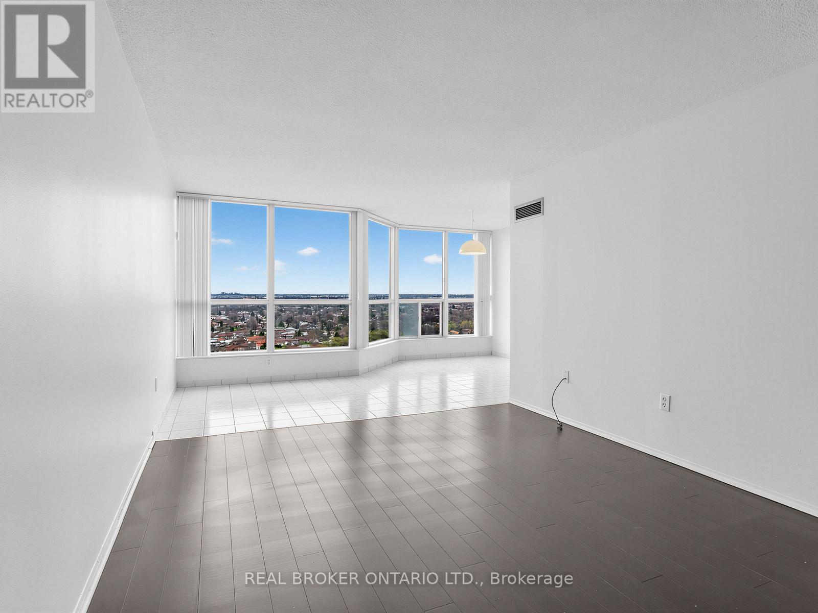 2106 - 3 Rowntree Road, Toronto, Ontario  M9V 5G8 - Photo 4 - W13020996