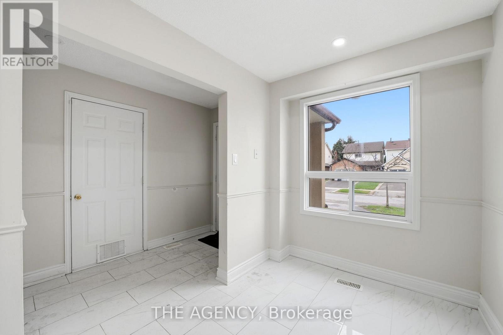 416 Hansen Road N, Brampton (Madoc), Ontario  L6V 3P7 - Photo 10 - W13021006