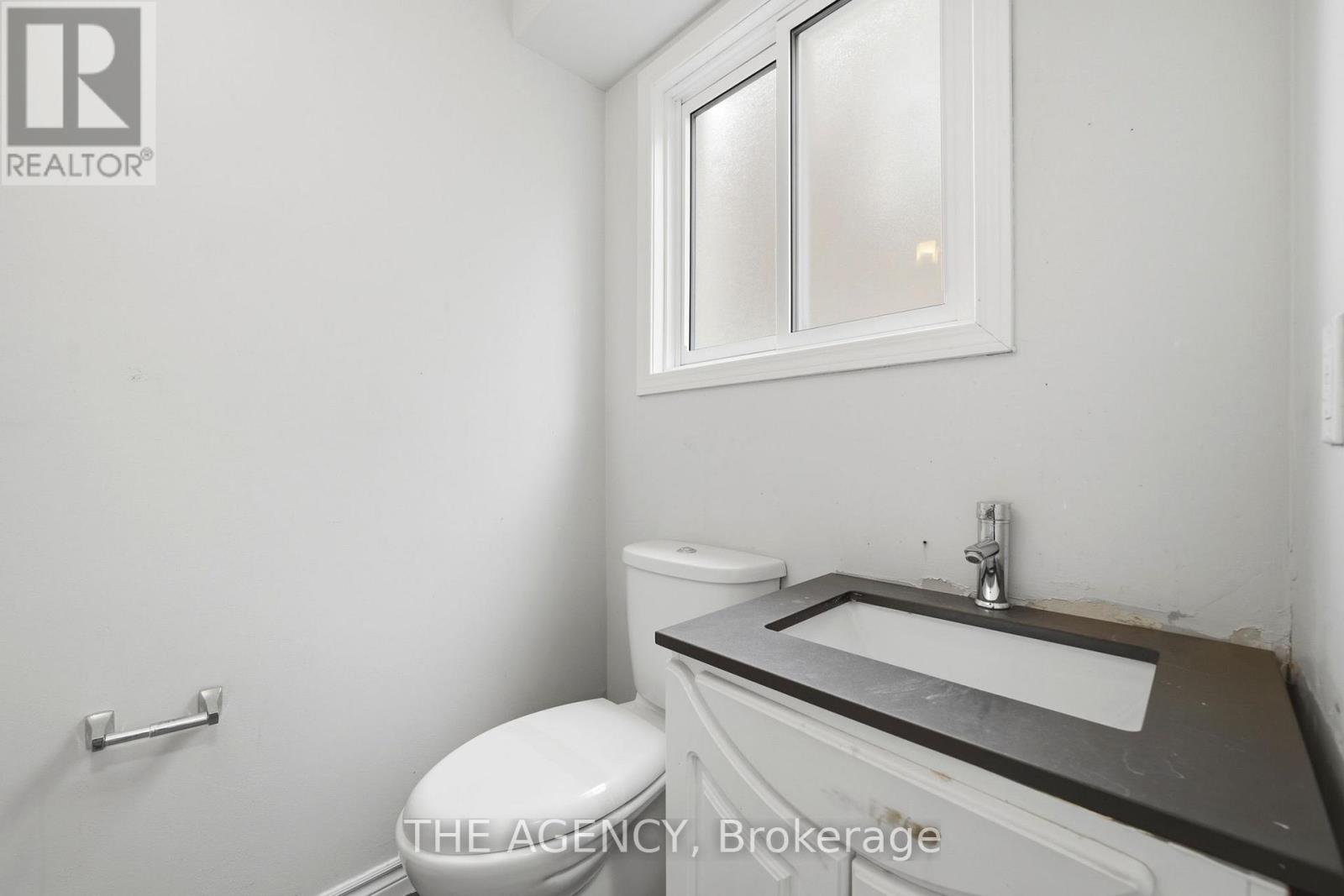 416 Hansen Road N, Brampton (Madoc), Ontario  L6V 3P7 - Photo 15 - W13021006