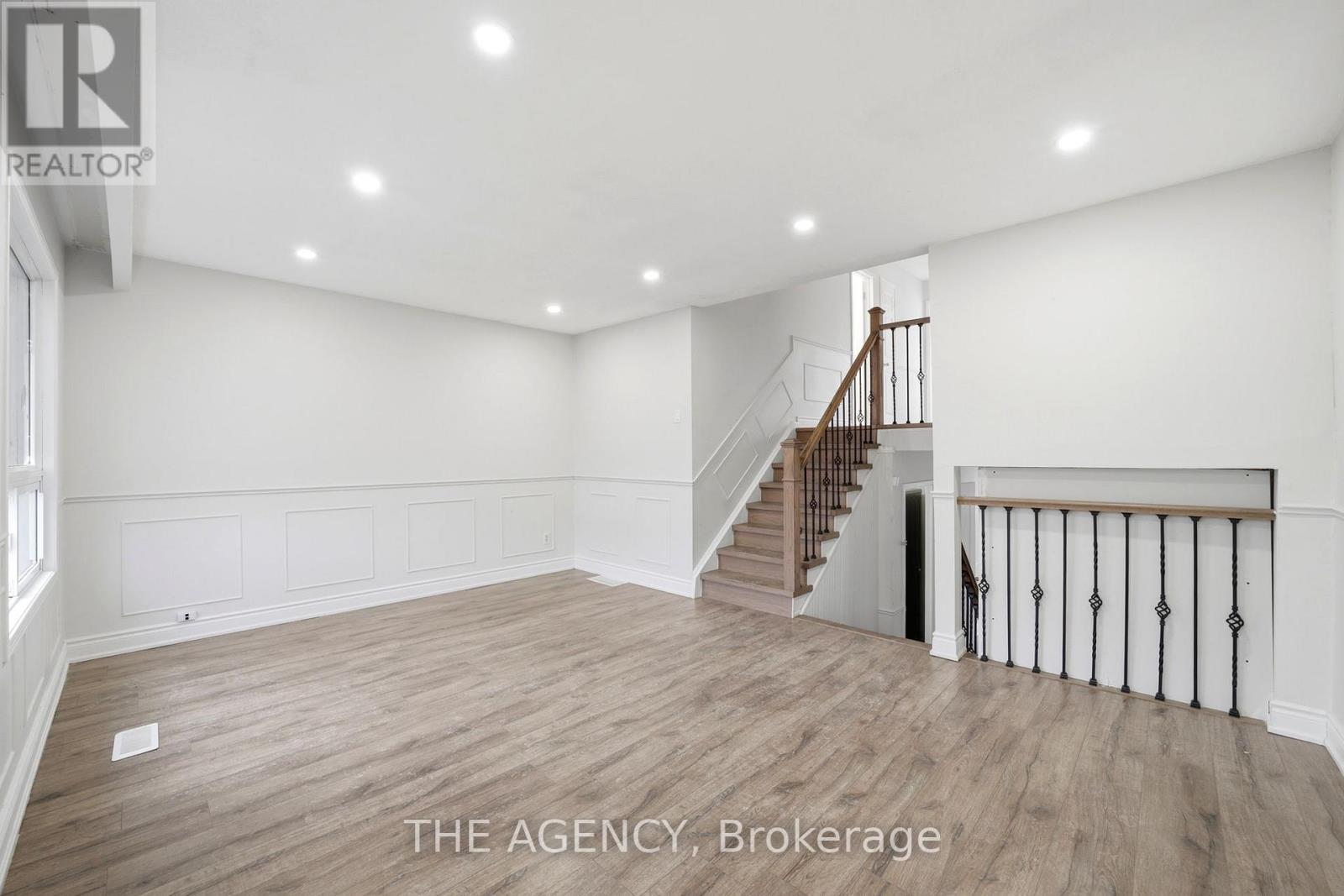 416 Hansen Road N, Brampton (Madoc), Ontario  L6V 3P7 - Photo 17 - W13021006