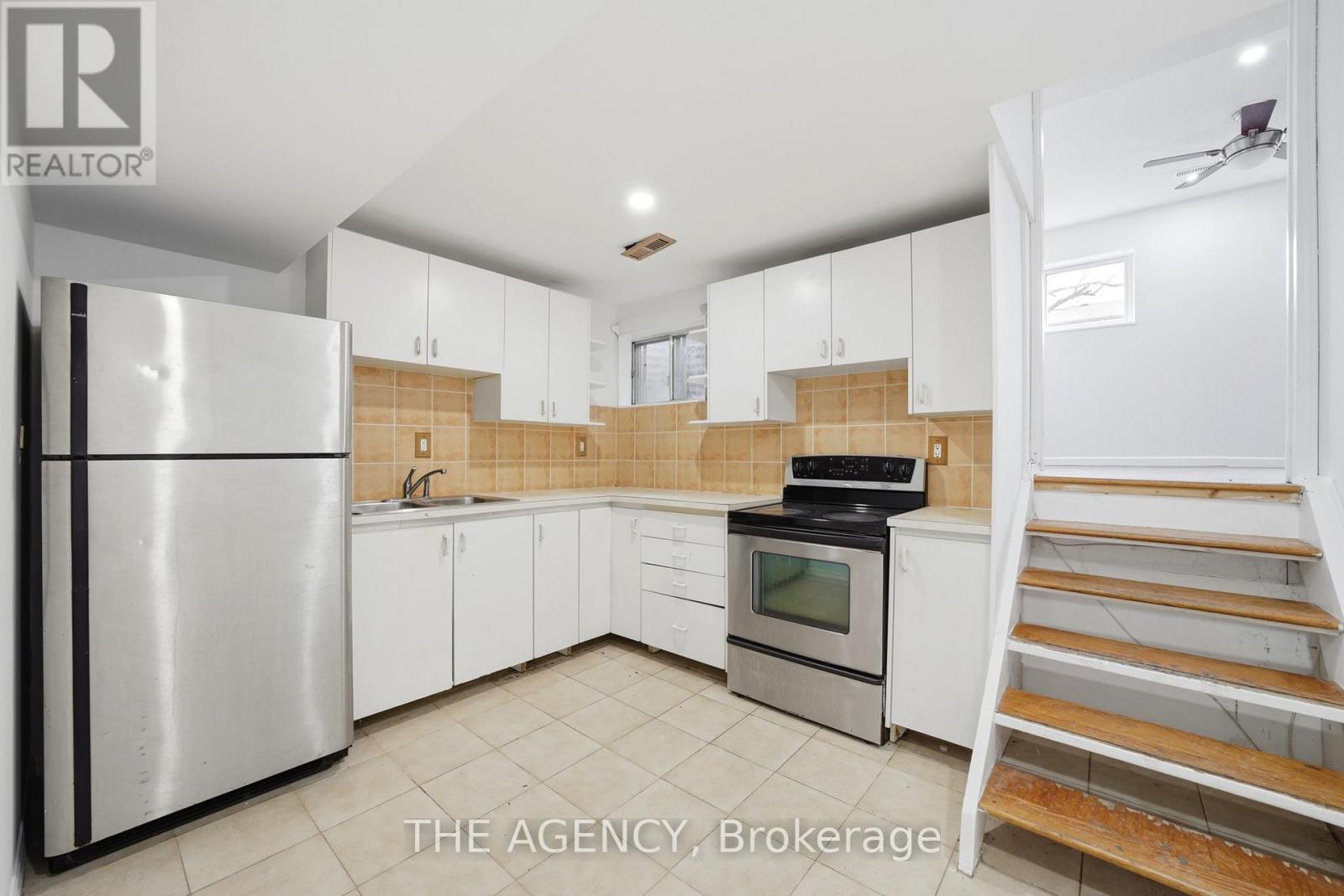 416 Hansen Road N, Brampton (Madoc), Ontario  L6V 3P7 - Photo 31 - W13021006