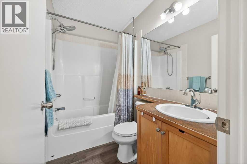 370 Prestwick Circle Se, Calgary, Alberta  T2Z 4P4 - Photo 17 - A2302471