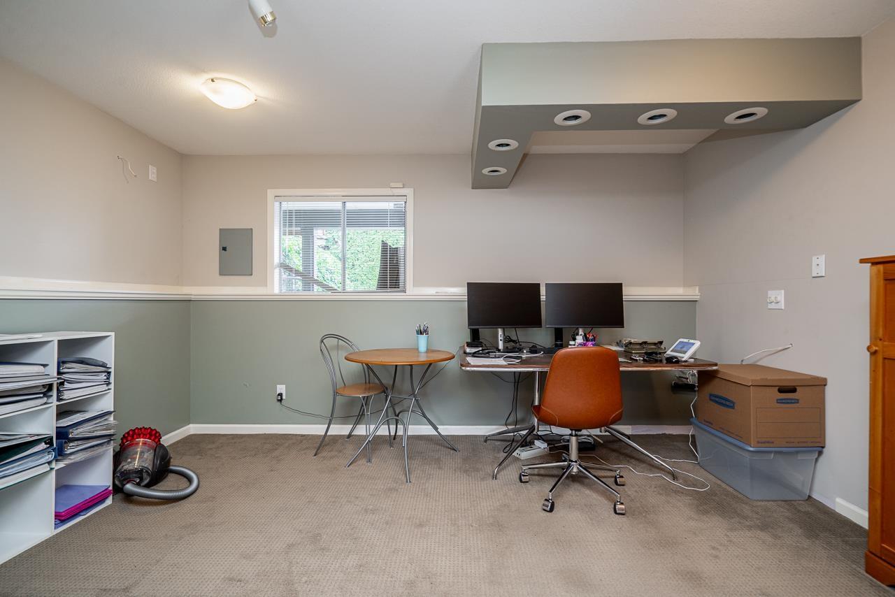 18320 59a Avenue, Surrey, British Columbia  V3S 5Y1 - Photo 26 - R3113132